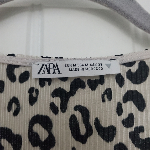 Long sleeved leopard print blouse - Picture 3 of 4